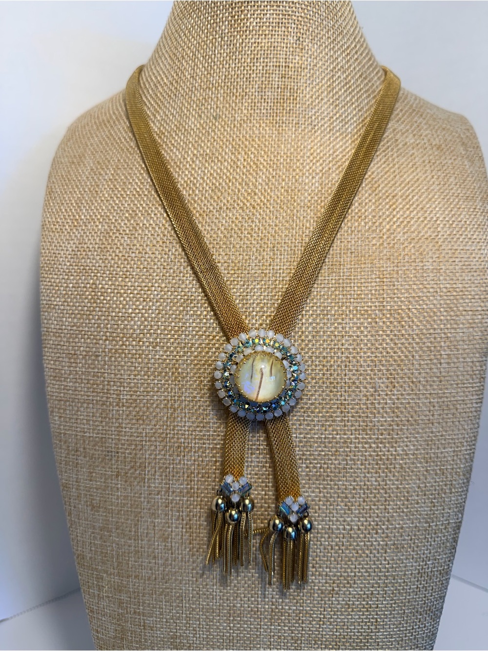 Vintage Mesh Hobe Necklace Lariet Style